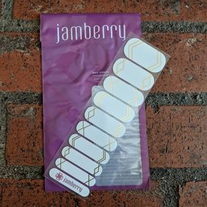 🎉3 for $7🎉 White and Gold Jamberry Nail Wraps
